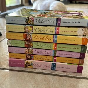 Book bundle - Goddess Girls books 8-13 plus Super Special.